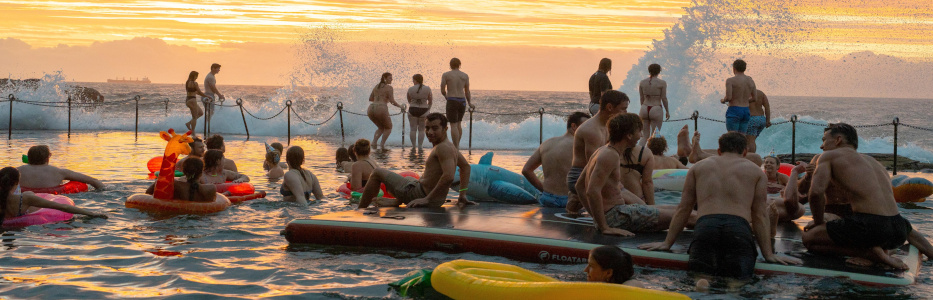 ‘Moist Mondays’ help take plunge to make new friends